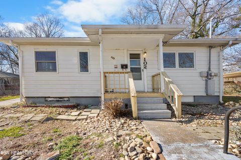 Photo of 102 Glendale Lane, Oak Ridge, TN 37830 (MLS # 1331181)