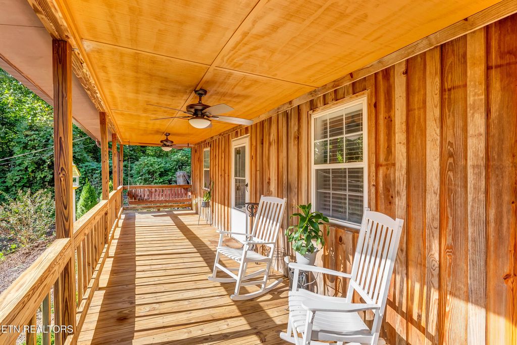 Photo of 2881 Maples Branch Rd, Sevierville, TN 37876 (MLS # 1313699)