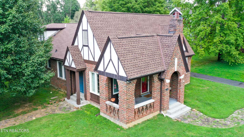 Photo of 308 Clifton Heights Rd, Newport, TN 37821 (MLS # 1352588)