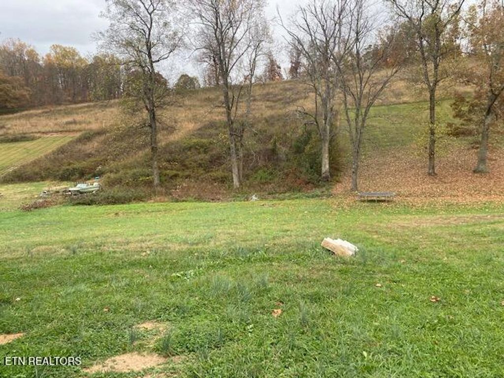 Photo of 410 Hubbs Grove Rd, Maynardville, TN 37807 (MLS # 1283974)