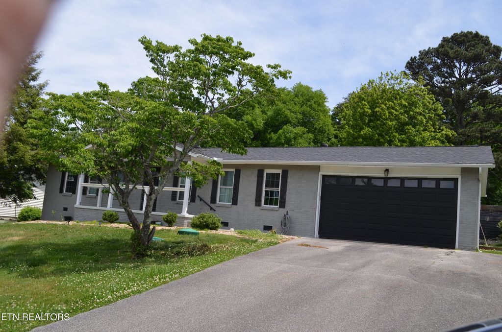 Photo of 3212 Boomerang Lane, Knoxville, TN 37931 (MLS # 1339494)