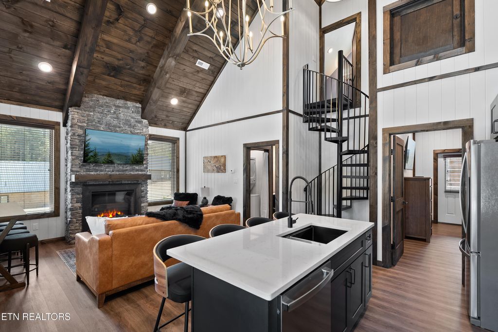 Photo of 575 Warbonnet Way, Pigeon Forge, TN 37863 (MLS # 1303078)