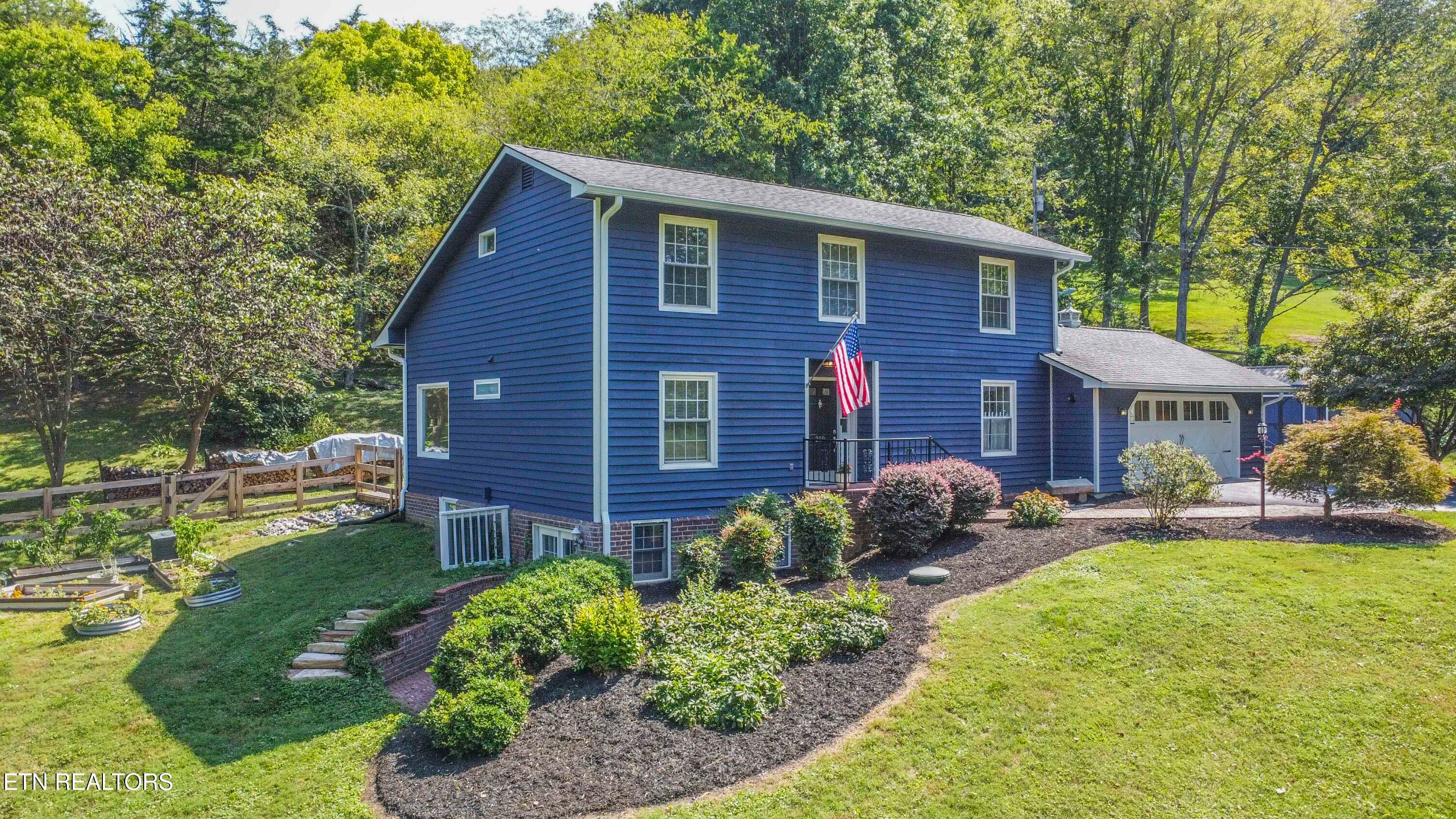 219 Lone Ridge Lane