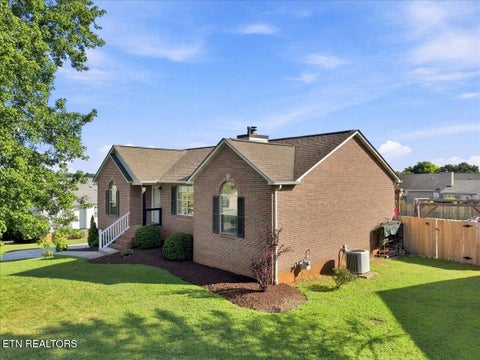 Tiny photo for 306 Woodsboro Lane, Maryville, TN 37804 (MLS # 1354628)