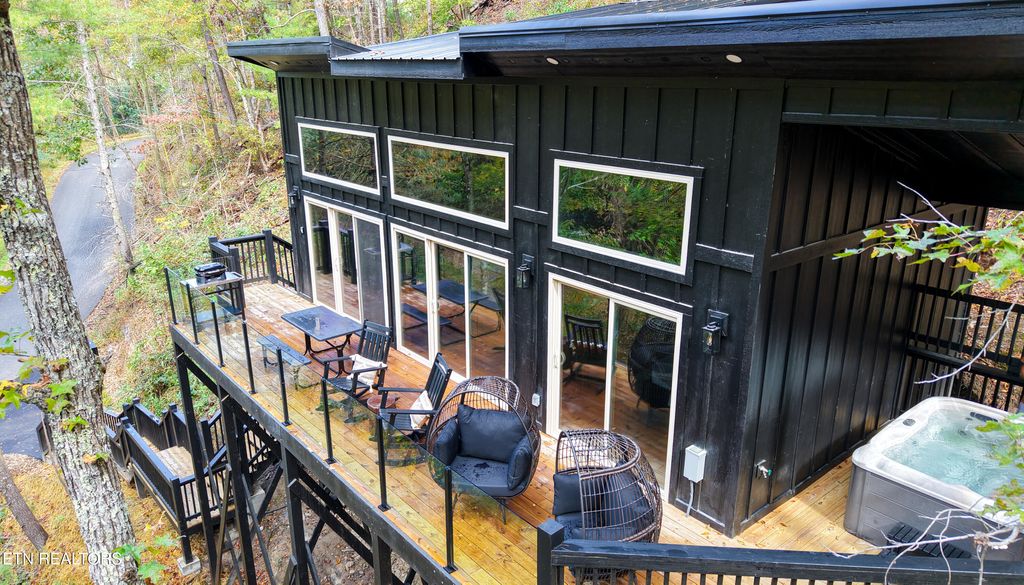 Photo of 2338 Willow Lane, Sevierville, TN 37862 (MLS # 1319114)