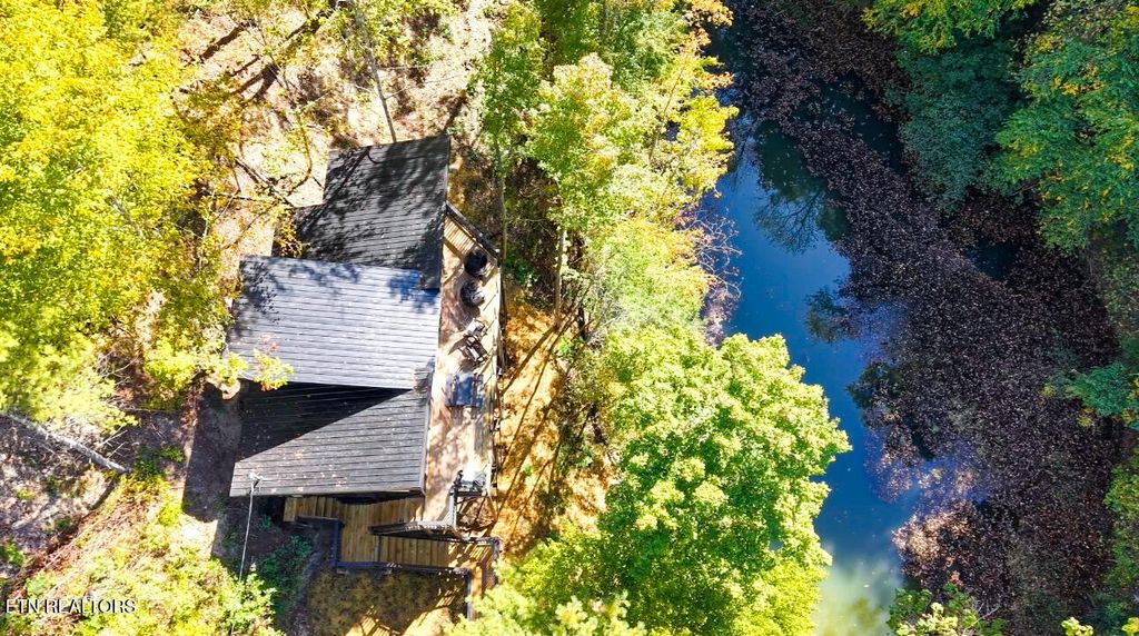 Photo of 2338 Willow Lane, Sevierville, TN 37862 (MLS # 1319114)