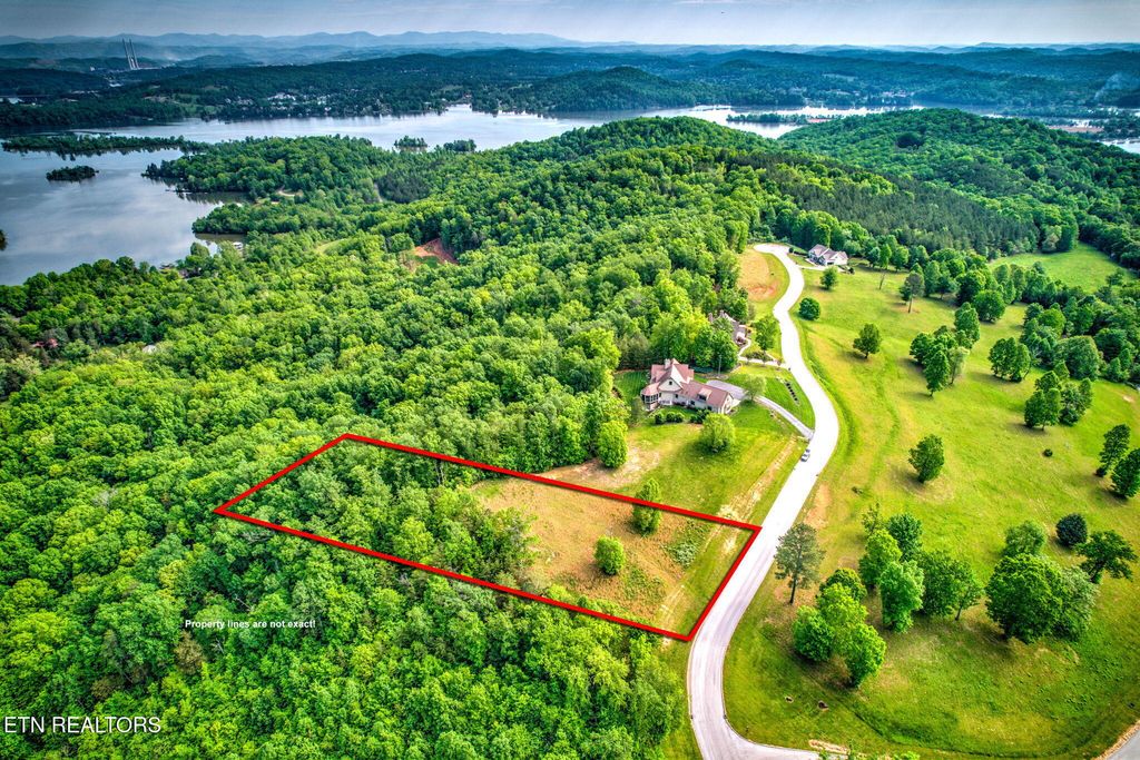 Photo of 147 Highland Reserve Way, Kingston, TN 37763 (MLS # 1297412)