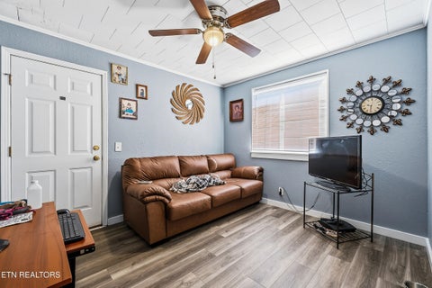 Tiny photo for 121 Walker St, Sparta, TN 38583 (MLS # 1355402)