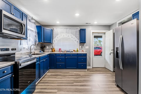 Tiny photo for 121 Walker St, Sparta, TN 38583 (MLS # 1355402)