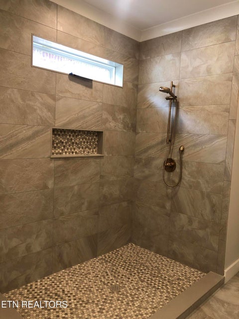 Tiny photo for 85 Royal Troon Circle, Oak Ridge, TN 37830 (MLS # 1340268)