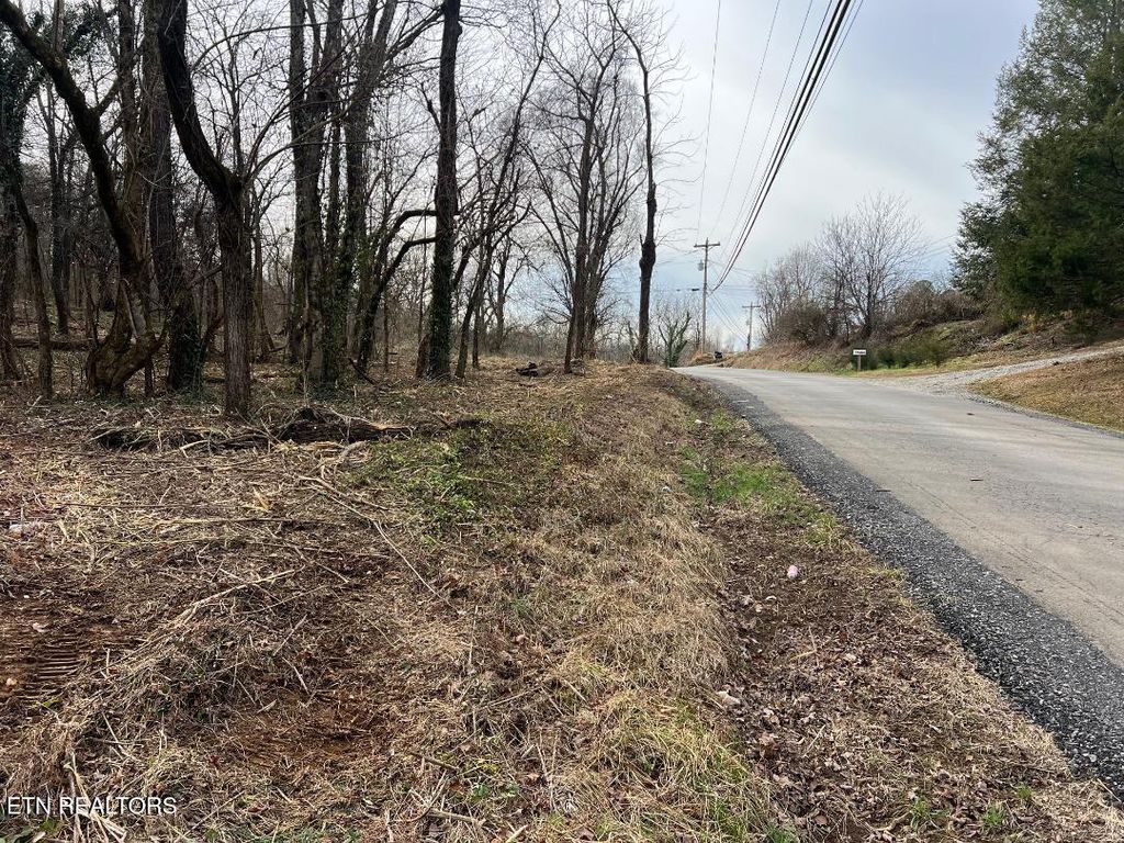 Photo of 4410 Cave Mill Rd, Maryville, TN 37804 (MLS # 1329964)