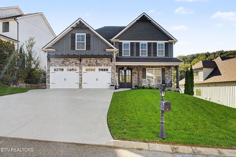 Photo of 2039 Highlands Ridge Lane, Knoxville, TN 37932 (MLS # 1358331)