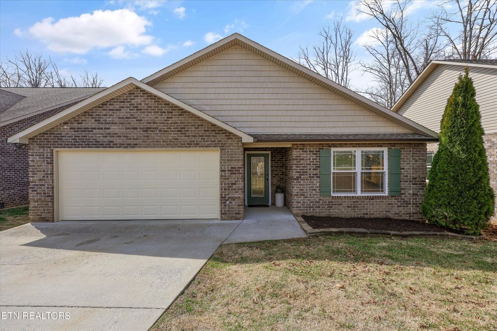 Photo of 3017 Zachary Pointe Lane, Knoxville, TN 37938 (MLS # 1331575)