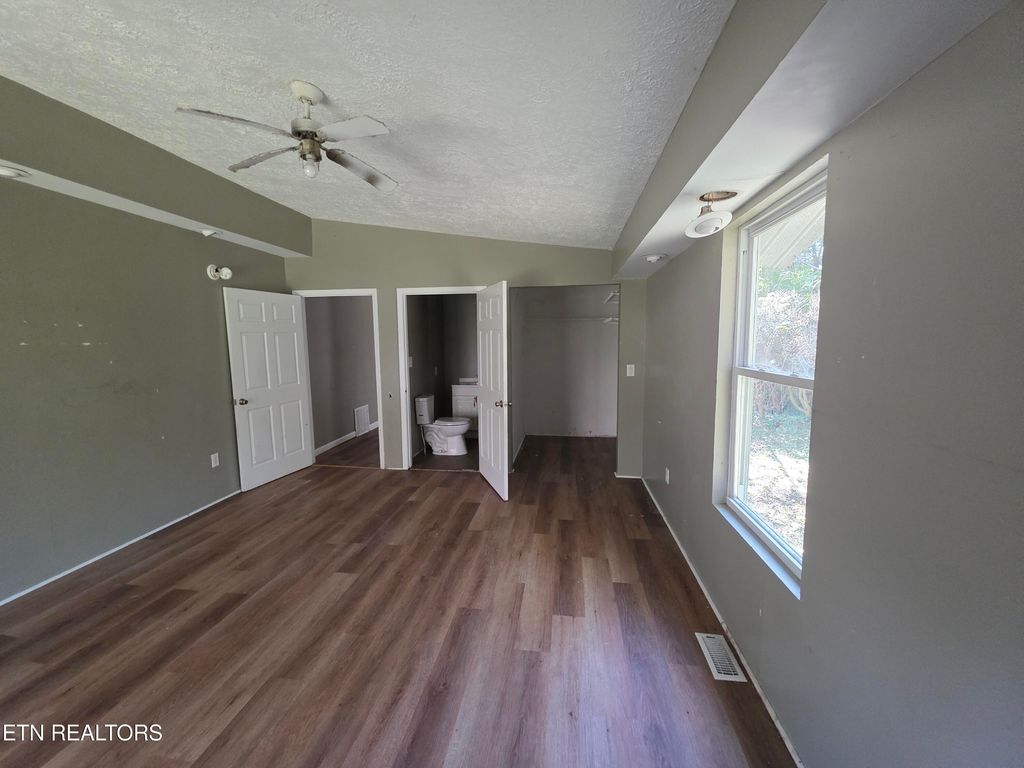 Photo of 115 Cedar Circle, Harriman, TN 37748 (MLS # 1317925)