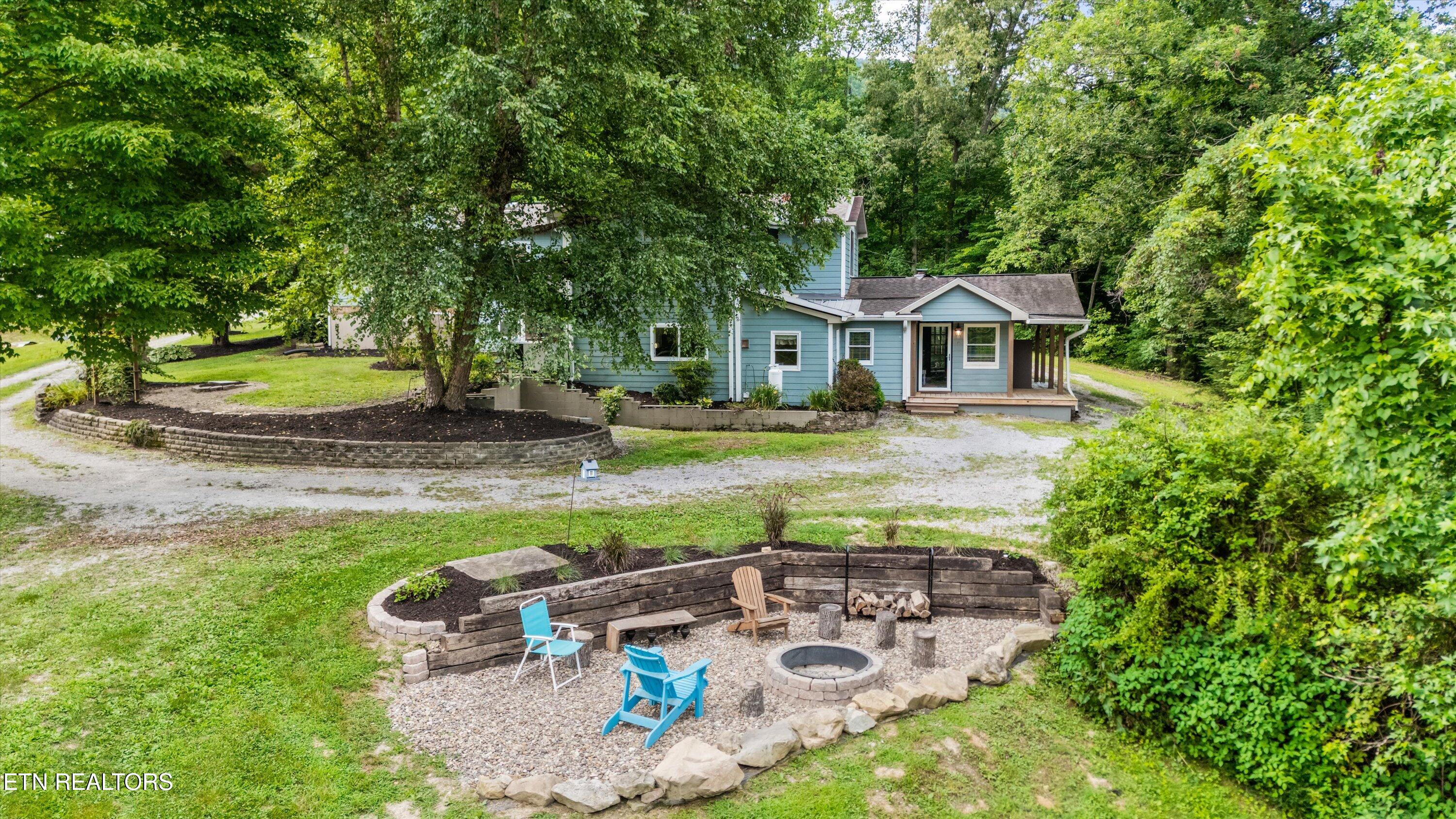 976 Lone Rd