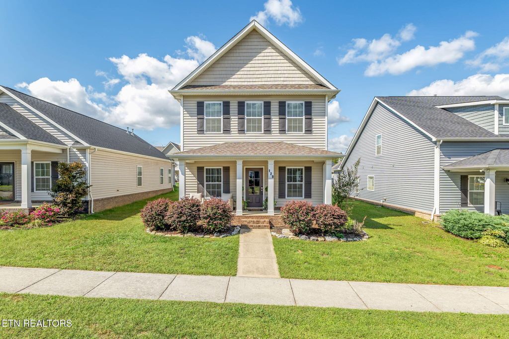 Photo of 129 Hackberry St, Oak Ridge, TN 37830 (MLS # 1318079)