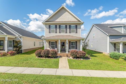 Photo of 129 Hackberry St, Oak Ridge, TN 37830 (MLS # 1318079)