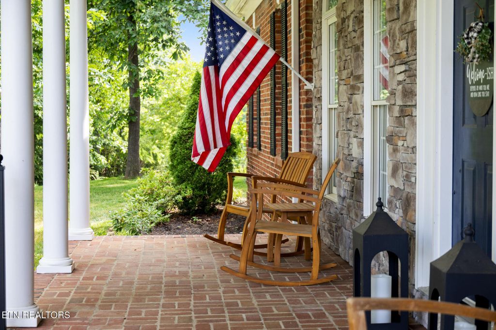 Photo of 109 Red Grouse Drive, Lenoir City, TN 37772 (MLS # 1341901)