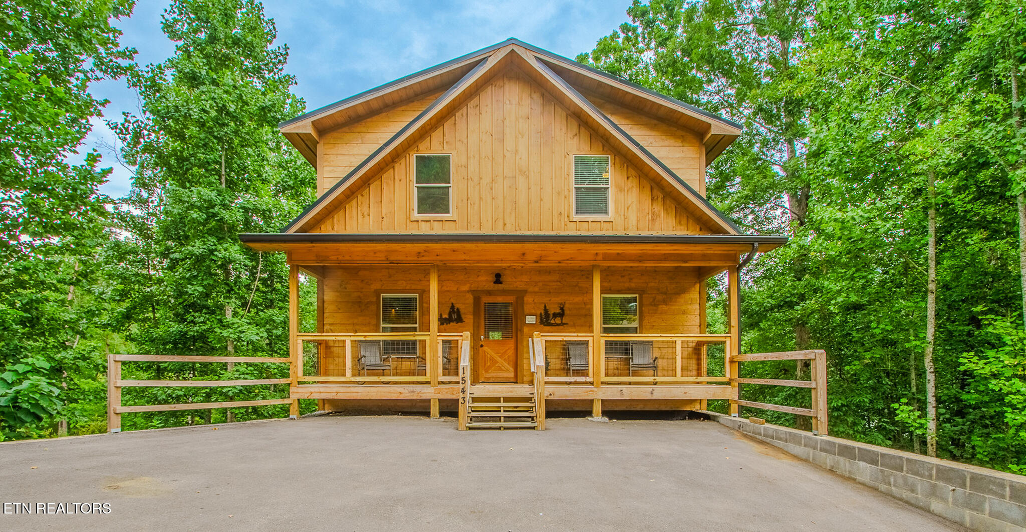 1543 Bear Valley Rd