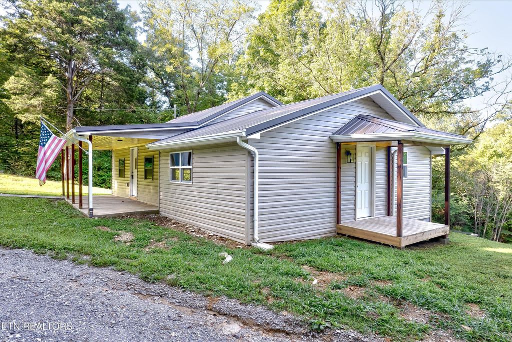 Photo of 184 Shaddon Rd, Tellico Plains, TN 37385 (MLS # 1313706)
