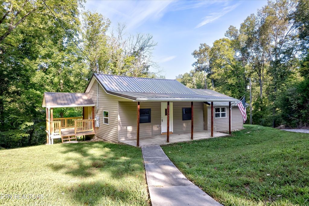 Photo of 184 Shaddon Rd, Tellico Plains, TN 37385 (MLS # 1313706)