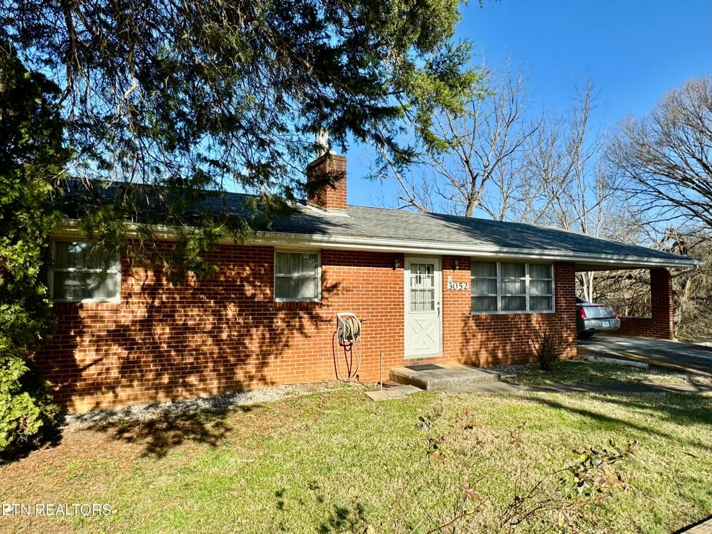 Photo of 3052 W Old Andrew Johnson Hwy, Strawberry Plains, TN 37871 (MLS # 1286310)