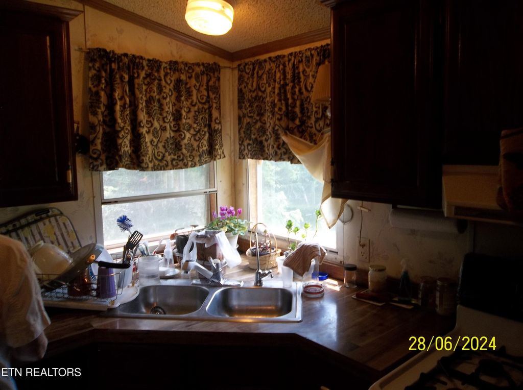 Photo of 930 Bullen Valley Rd, Thorn Hill, TN 37881 (MLS # 1267951)