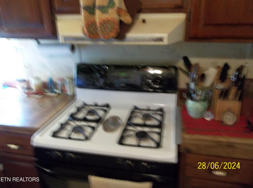 Photo of 930 Bullen Valley Rd, Thorn Hill, TN 37881 (MLS # 1267951)