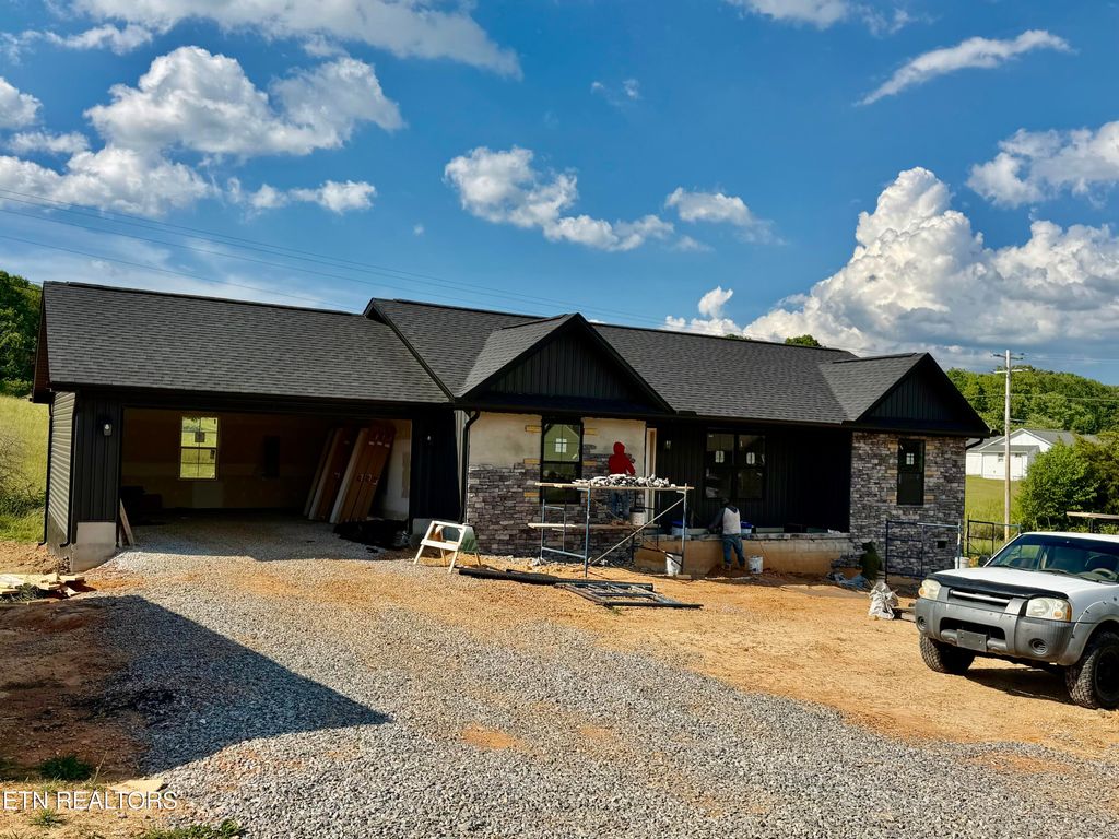 Photo of 120 Milo Circle, Tazewell, TN 37879 (MLS # 1341246)