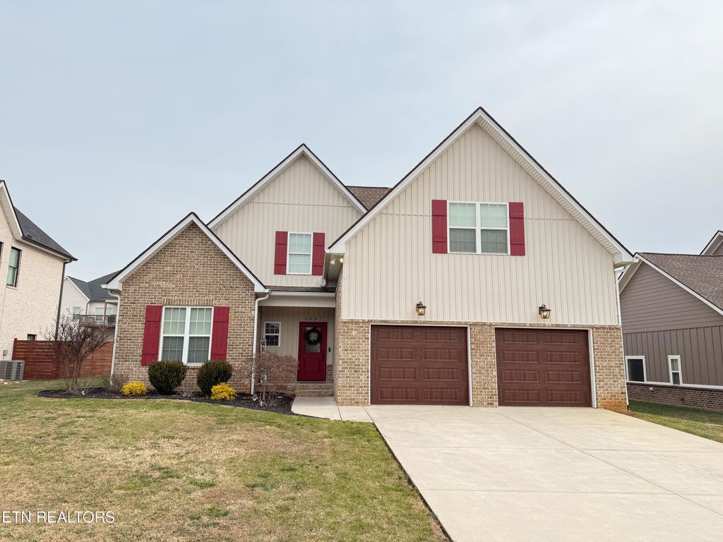 Photo of 2007 Logan Drive, Maryville, TN 37803 (MLS # 1328054)