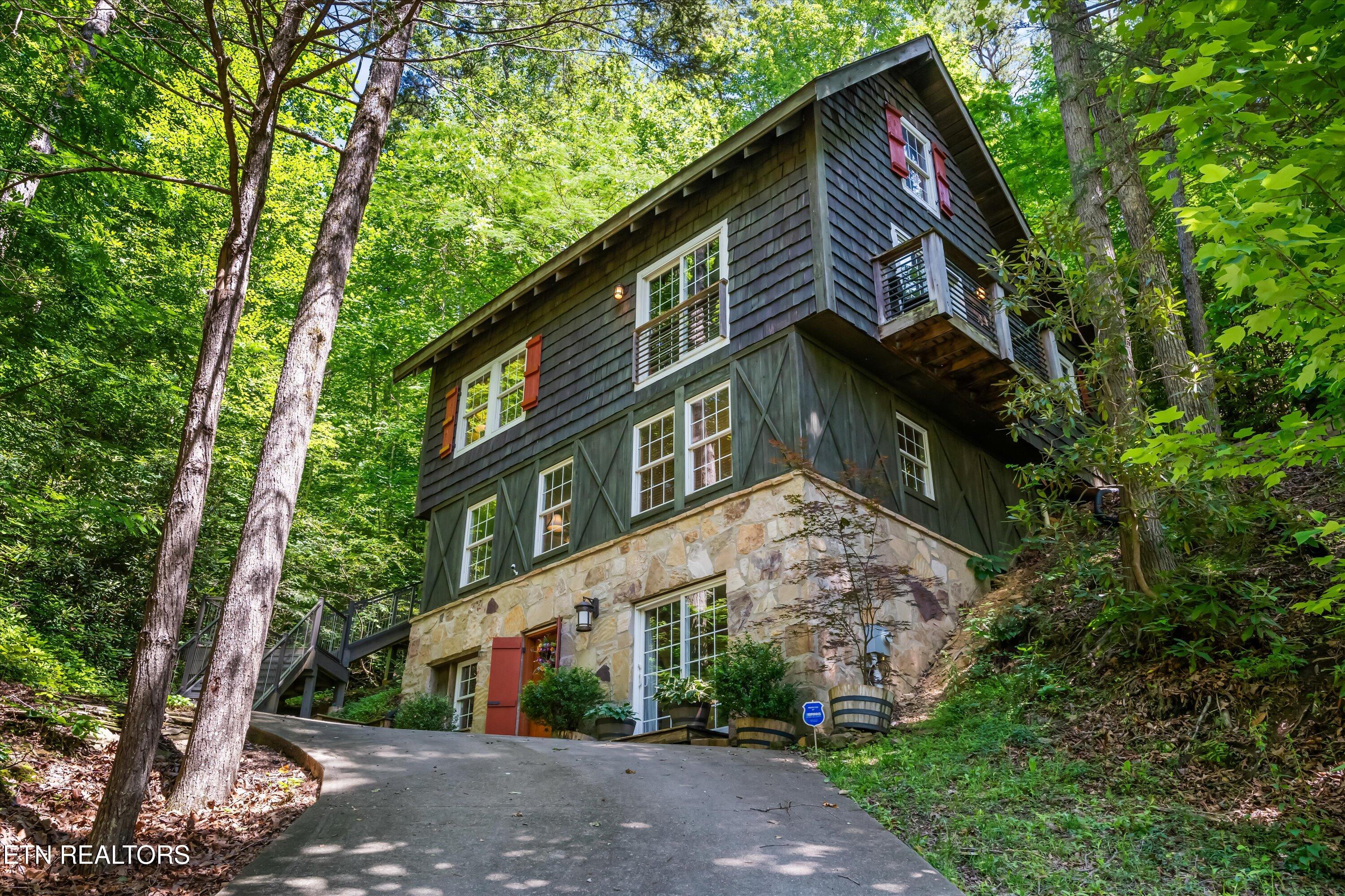345 Gatlin Drive