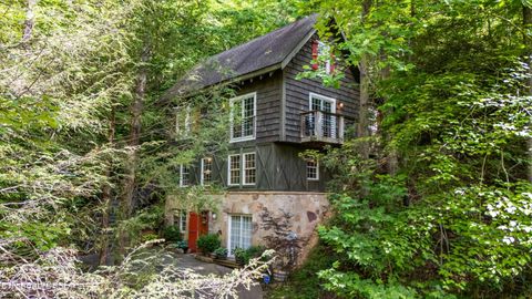 345 Gatlin Drive Gatlinburg TN 37738