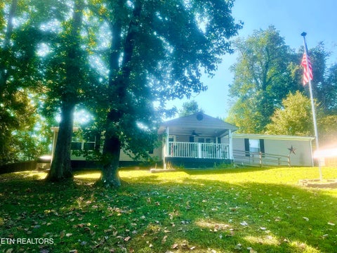 Tiny photo for 122 Holber Rd, Harriman, TN 37748 (MLS # 1355634)