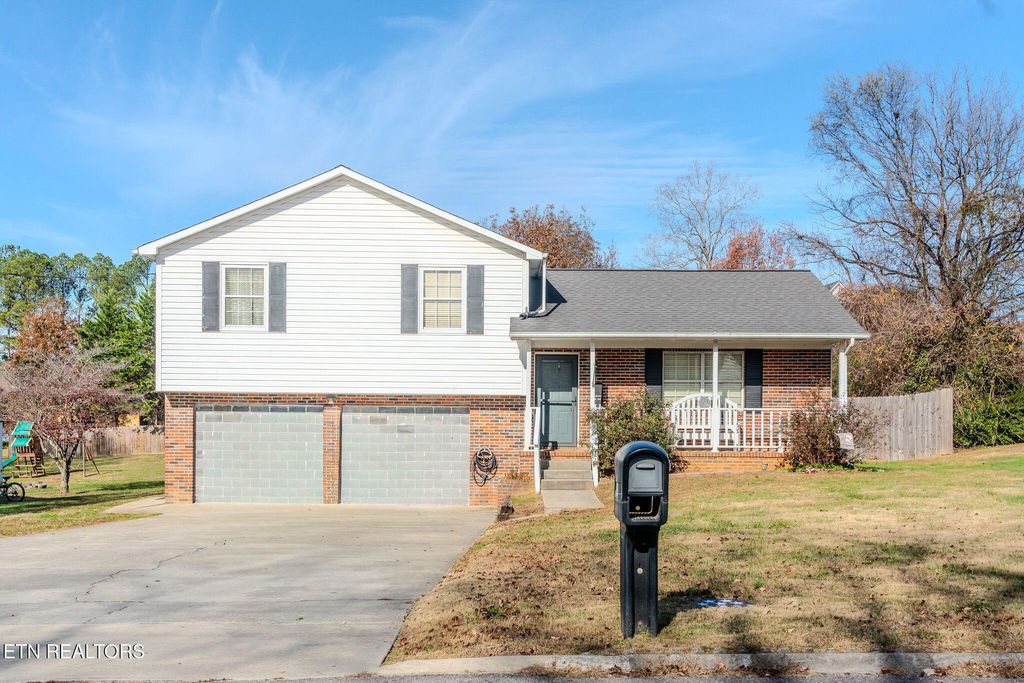 Photo of 4309 Trelawny Lane, Powell, TN 37849 (MLS # 1322115)