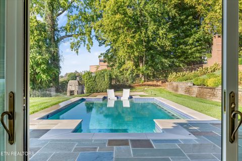 Tiny photo for 3128 Kingston Pike, Knoxville, TN 37919 (MLS # 1316625)