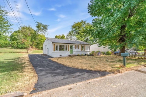 Tiny photo for 2815 London Circle, Knoxville, TN 37917 (MLS # 1357518)