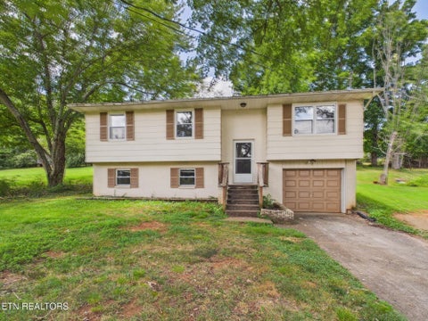 Photo of 3724 Melissa Lane, Maryville, TN 37801 (MLS # 1347917)