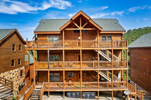 1242 Bird Nest Way Sevierville TN 37862