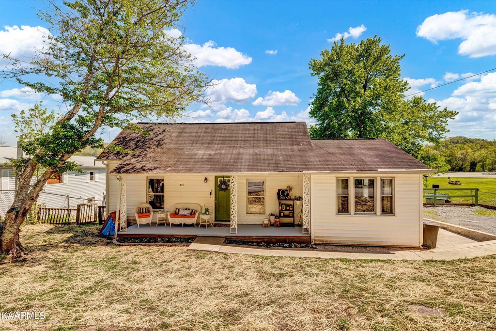 Photo of 413 Hen Valley Rd, Oliver Springs, TN 37840 (MLS # 1223791)