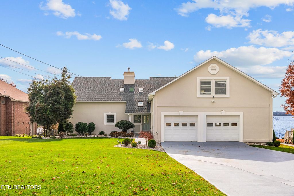 Photo of 1260 Arrowhead Drive, Crossville, TN 38572 (MLS # 1322107)