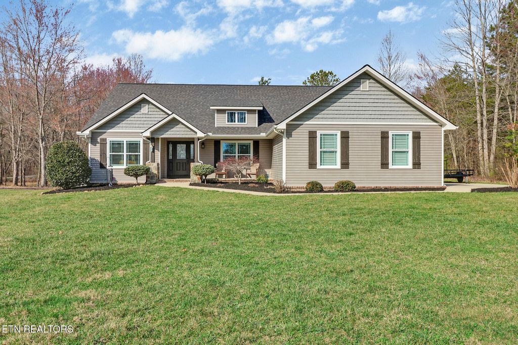 Photo of 51 W Creek Drive, Crossville, TN 38572 (MLS # 1331740)