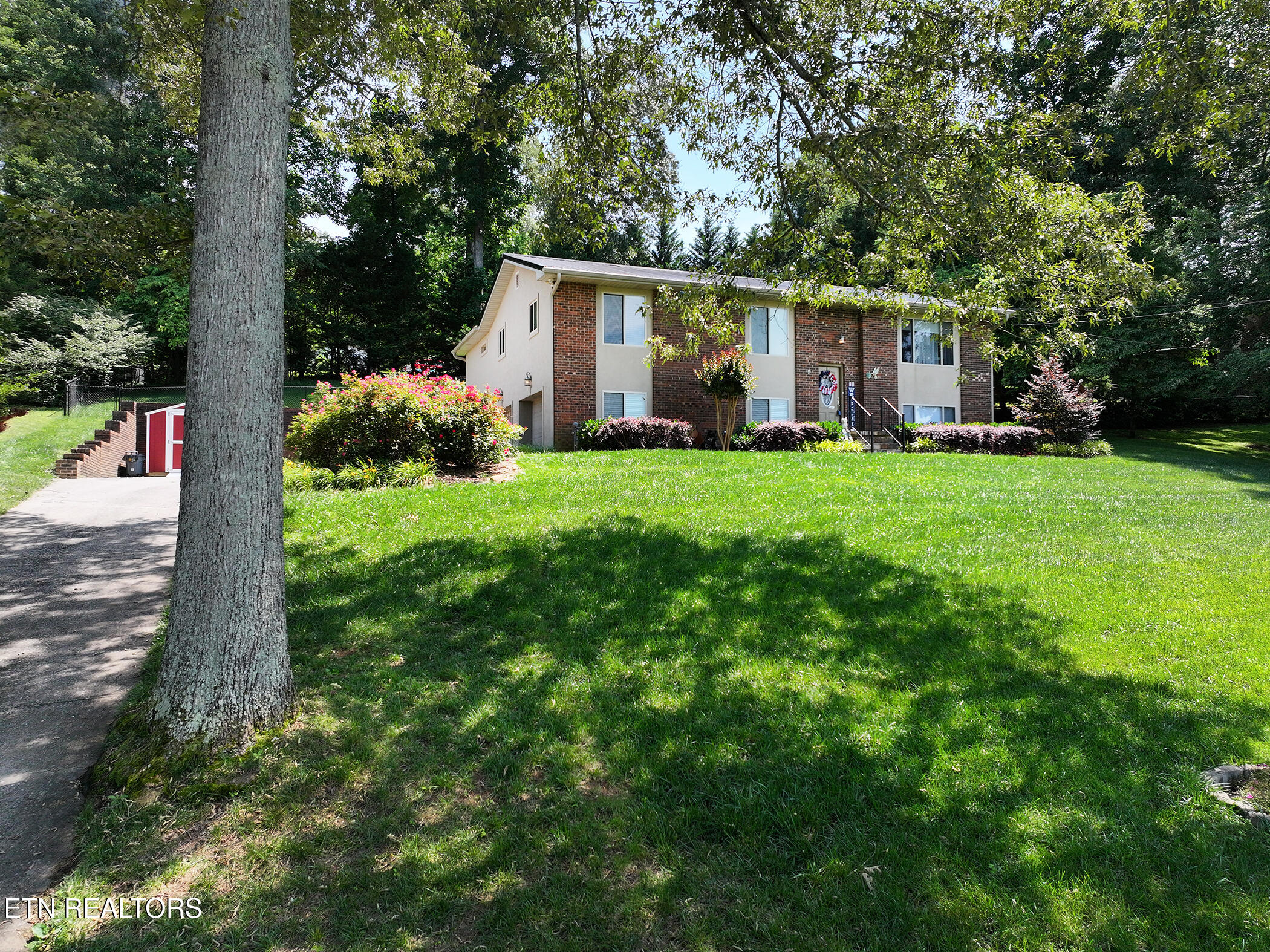 628 Greenwich Drive