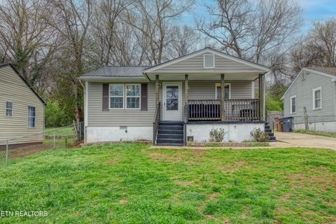 Photo of 2527 Boyds Bridge Pike, Knoxville, TN 37914 (MLS # 1333167)