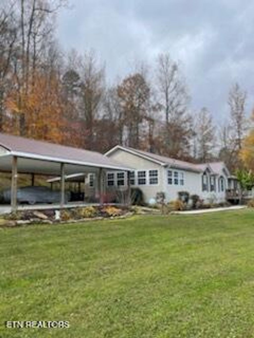 Photo of 151 Walls Hollow Rd, Oliver Springs, TN 37840 (MLS # 1321747)