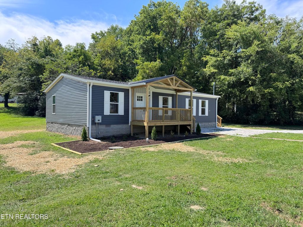 Photo of 598 Kingston Ave, Rockwood, TN 37854 (MLS # 1313988)