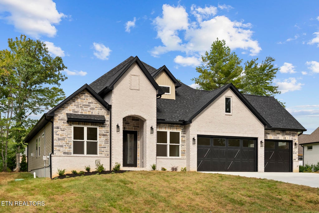 Photo of 118 Hedgewood Point, Crossville, TN 38558 (MLS # 1352781)