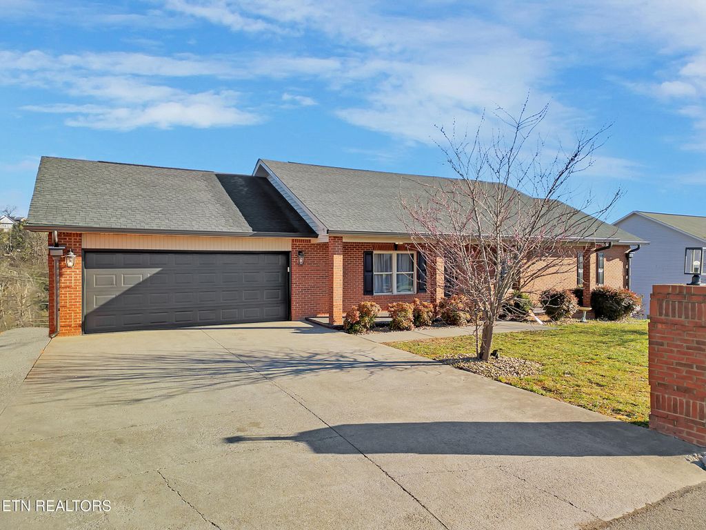 Photo of 634 Hills Gate Circle, Seymour, TN 37865 (MLS # 1291722)
