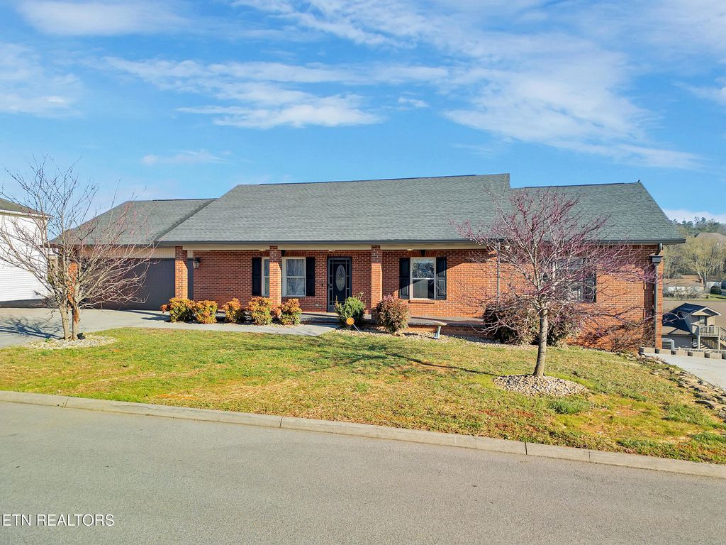Photo of 634 Hills Gate Circle, Seymour, TN 37865 (MLS # 1291722)