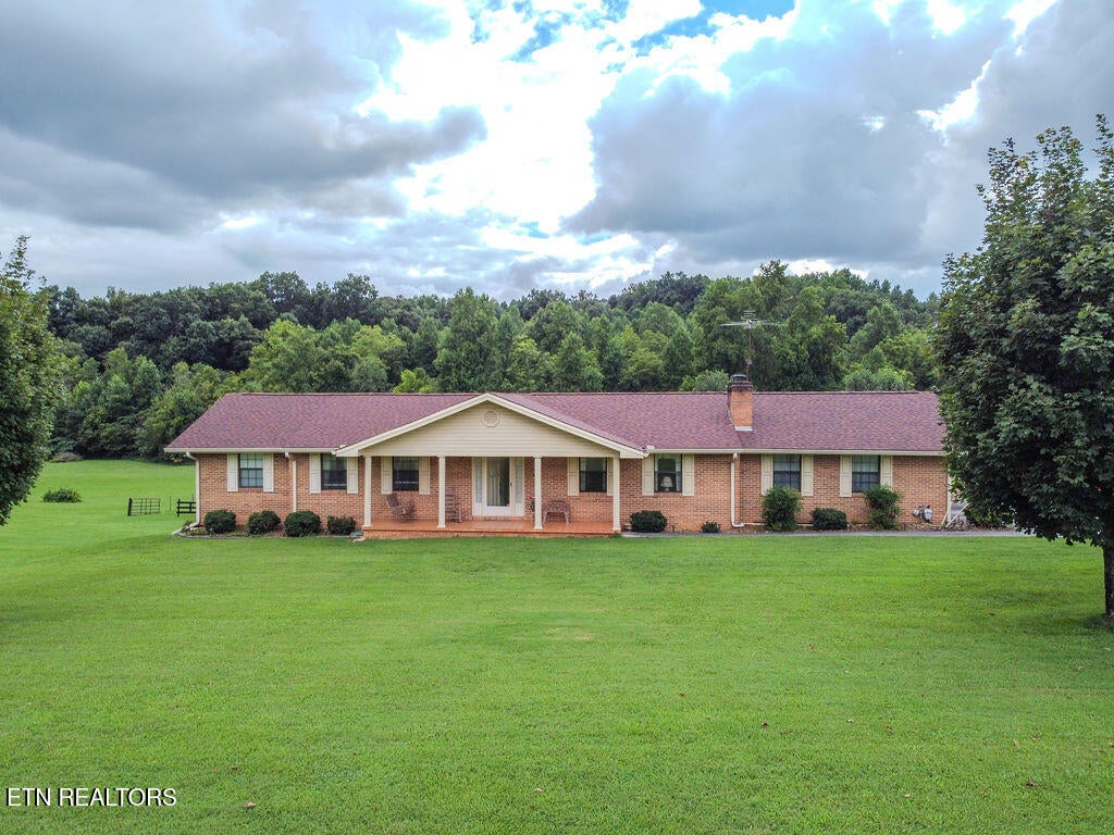 Photo of 153 County Road 433, Englewood, TN 37329 (MLS # 1350583)