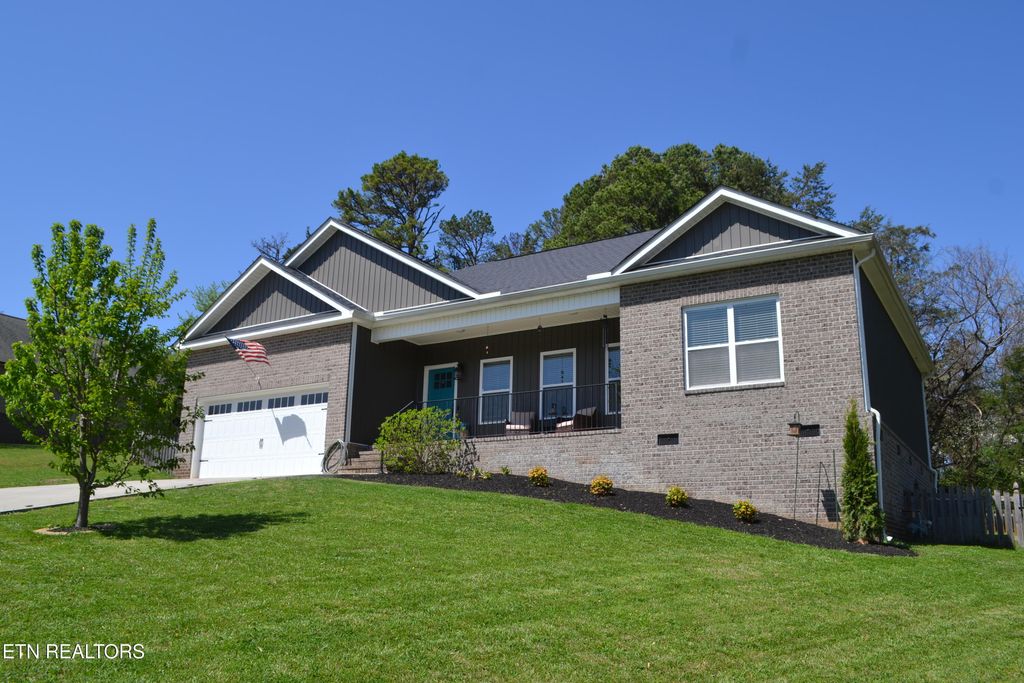 Photo of 6024 Whisper Ridge Lane, Corryton, TN 37721 (MLS # 1296433)